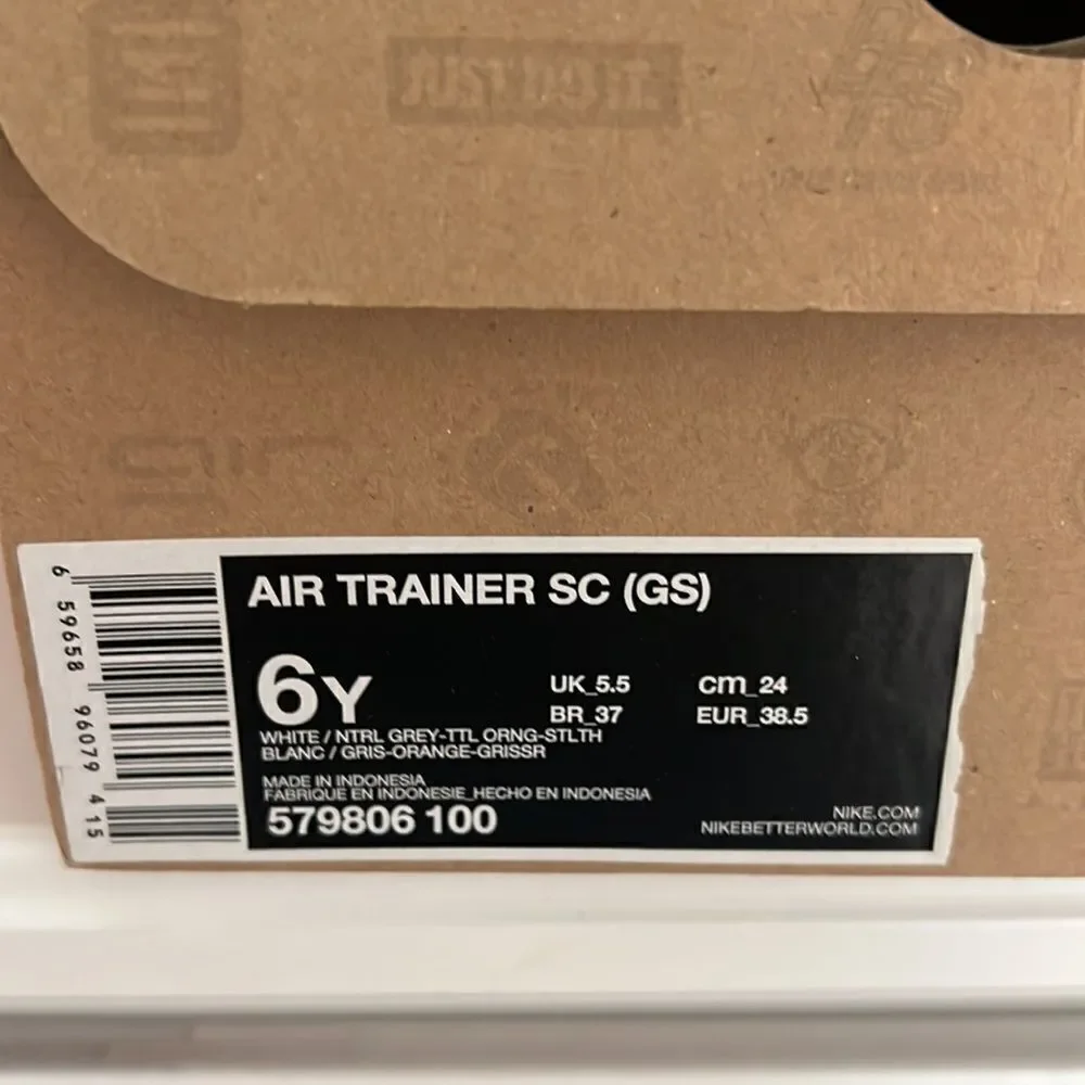 Nike Air Trainers GS.